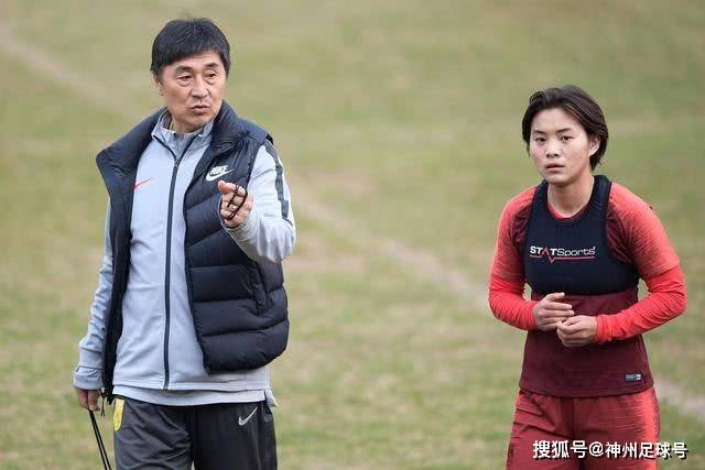 名人堂新科：里弗斯、小斯与德帅入选引热议